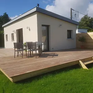 Hébergement de vacances Petite Maison Neuve, Plain-pied, Proche Des Plages, Loctudy